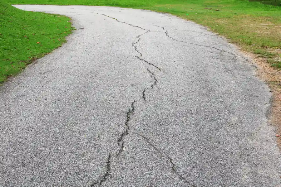 Asphalt Crack Sealing