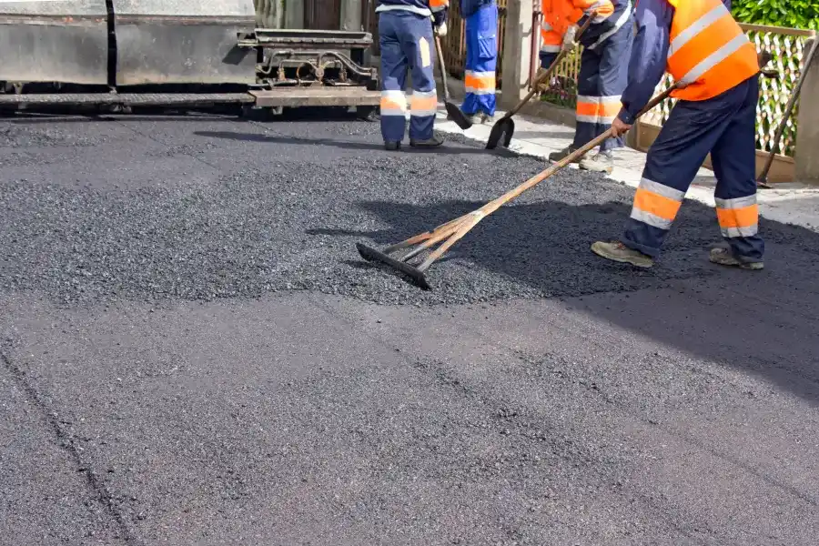 Asphalt Driveway Paving for Improved Curb Appeal Melbourne, FL