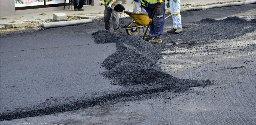 Asphalt Driveway Paving for Improved Curb Appeal in Melbourne, FL