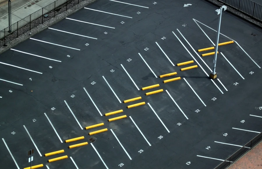 How Parking Lot Striping Improves Traffic Flow and Efficiency Melbourne, FL